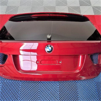 Hayon Rouge pour BMW Série...