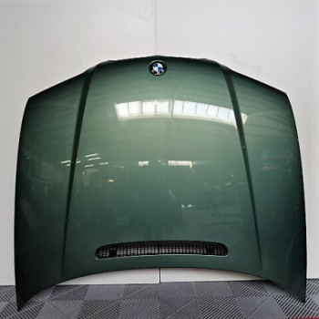 Capot Vert pour une BMW...